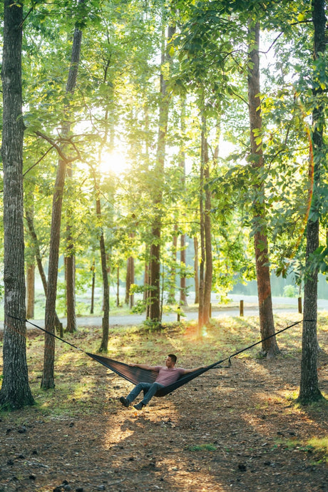 TravelNest Hammock & Straps Combo Charcoal - Nordisk Natur - Det bästa inom friluftsliv & vildmark